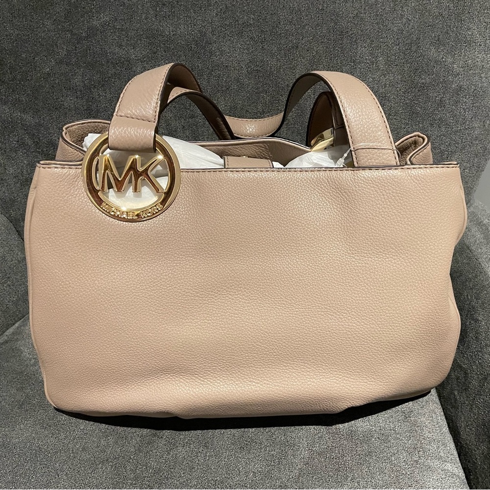 Michael Kors leather tote nwt